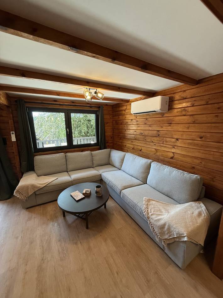 Arden Parks Petite Suisse — Chalet Kelo - 7 personnes in Dochamps, Manhay