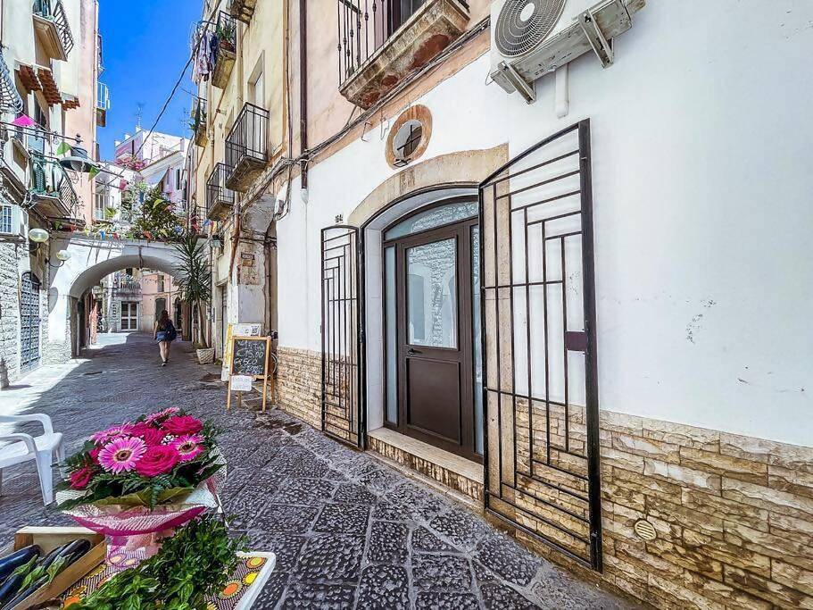 Nel cuore di Via Indipendenza - Noma Blu in Gaeta, Latina Provinz