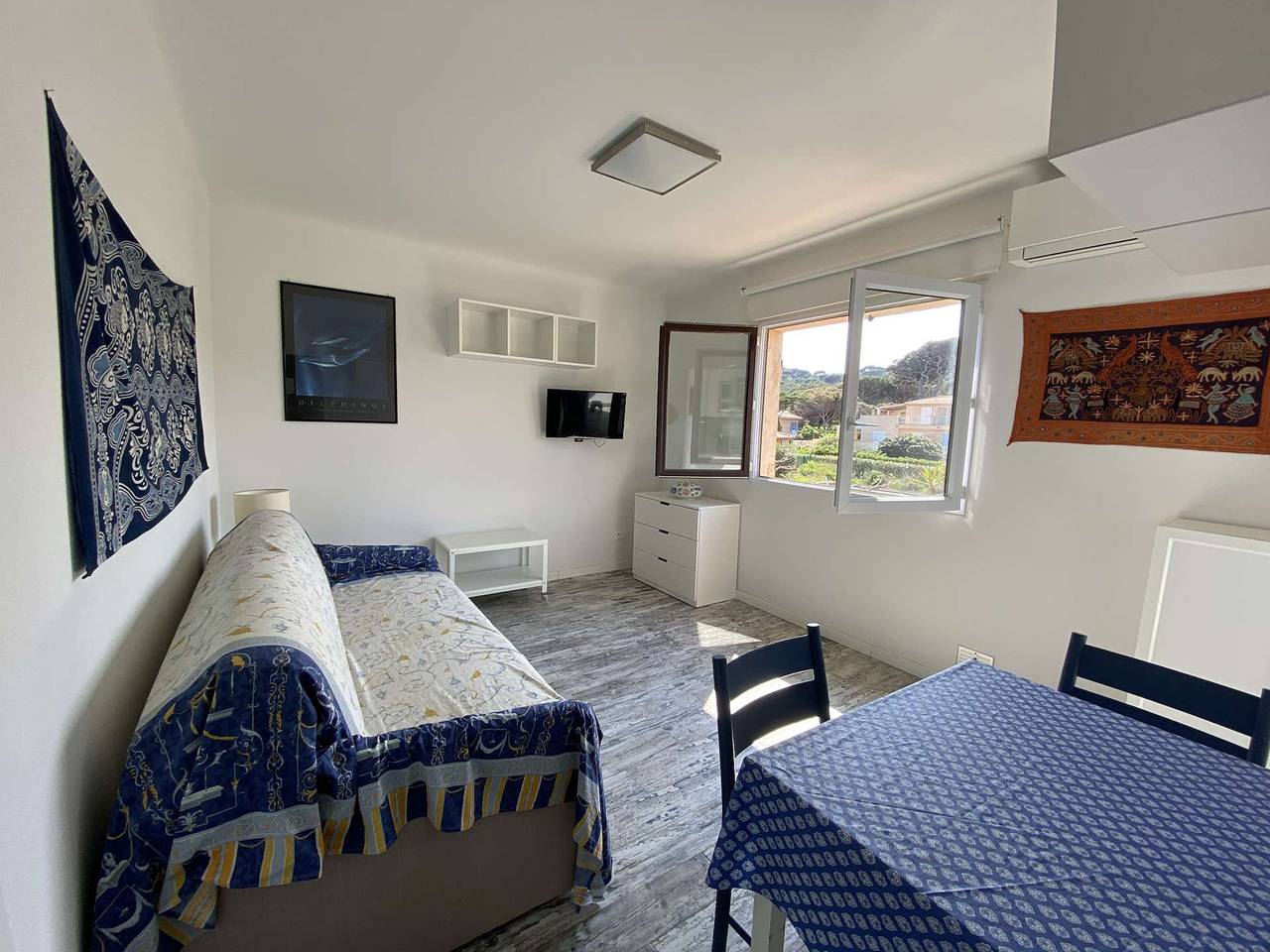 Hel lejlighed, Sainte-Maxime: renovated studio for 2 with air con, garden and parking in La Nartelle, Sainte-Maxime