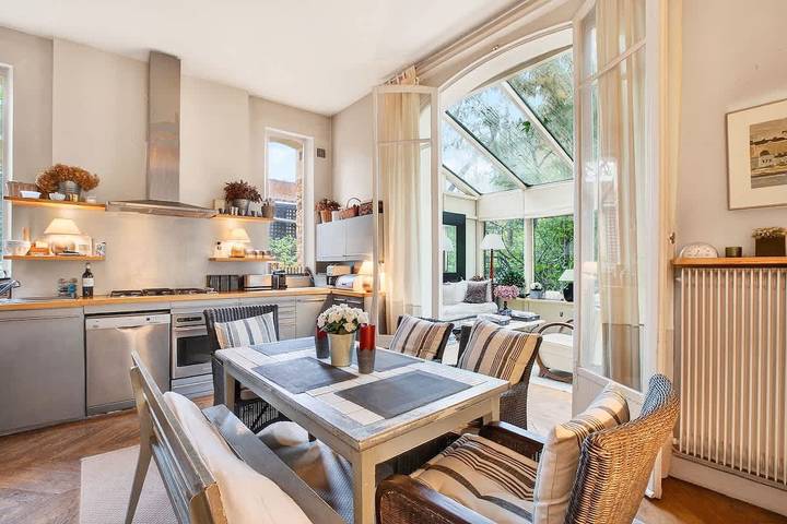 Location de vacances pour 6 personnes, avec jardin, animaux acceptés à Neuilly-sur-Seine - 2