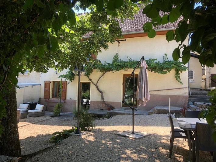 Location de vacances pour 6 personnes, avec vue et jardin dans Brangues - 3