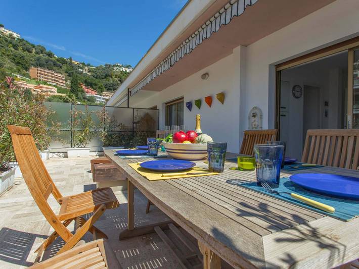 Gîte pour 5 personnes, avec terrasse dans Plage des Sablettes Est - 2