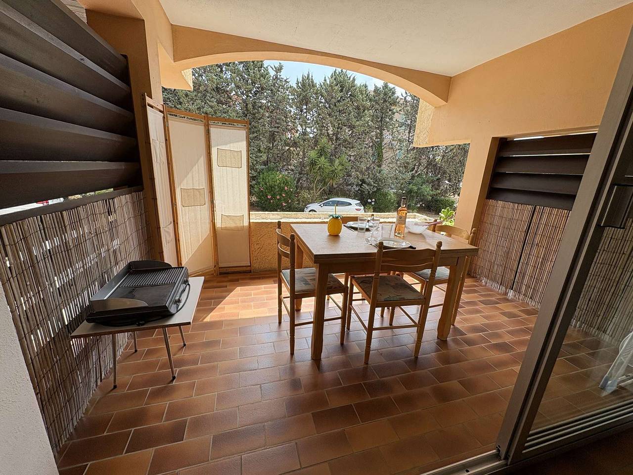 Apartamento entero, Estudio tranquilo, parking privado - 2 pers. in Bandol, Costa mediterránea (Francia)