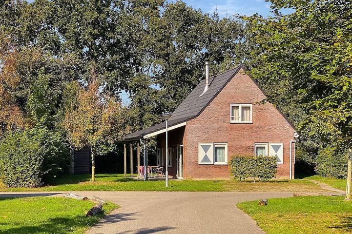 Ferienhaus für 6 Personen, mit Garten und Sauna