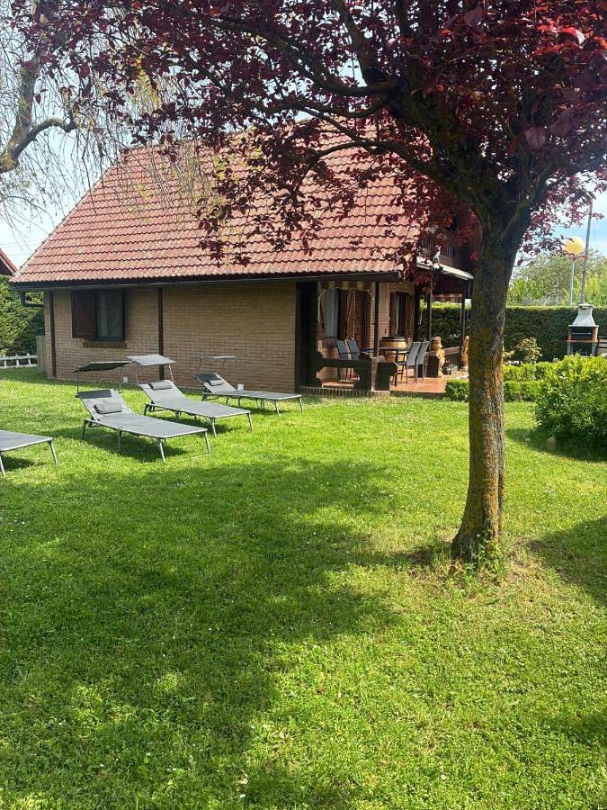 Casa de vacaciones para 4 personas, con Balcón y Terraza además de Jardín y Piscina en Álava - 3