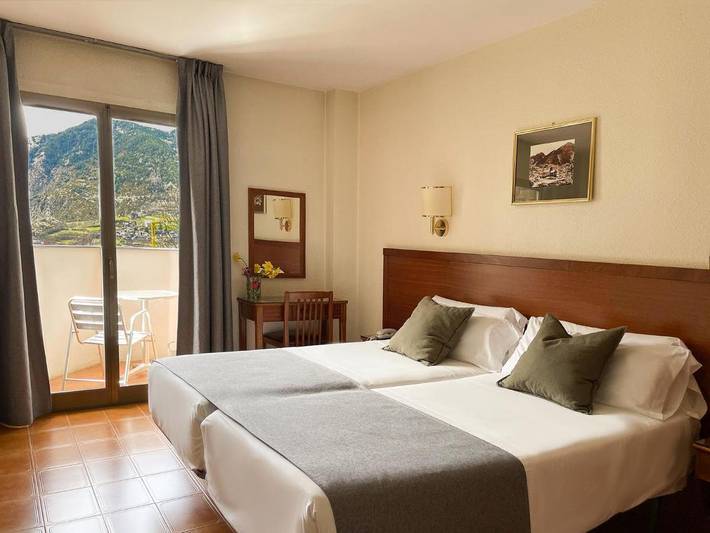 Hôtel pour 2 personnes, avec jardin dans Encamp - 2