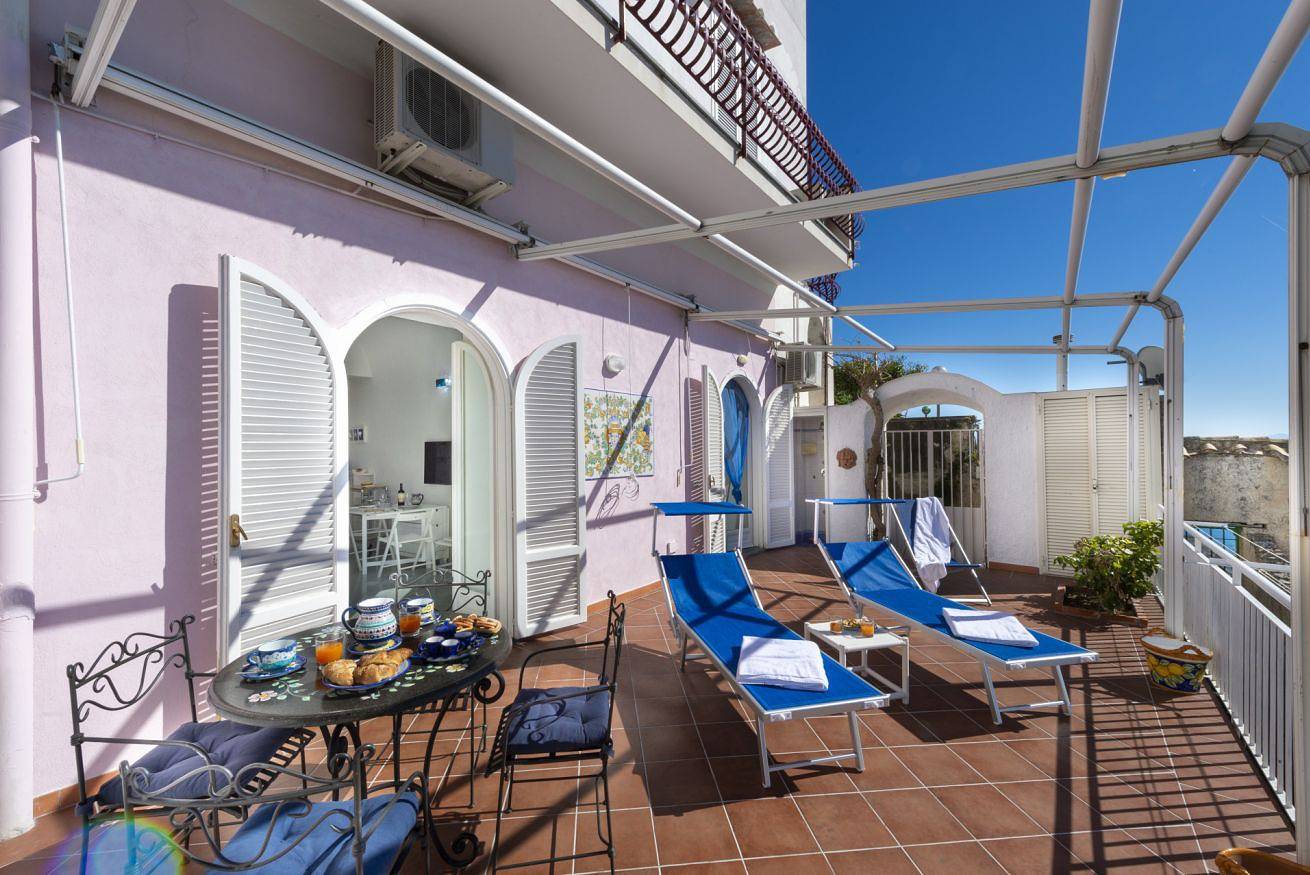 Hel lejlighed, Hibiscus  in Tovere, Amalfi Kysten