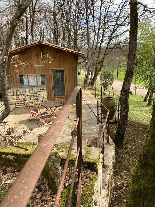 Location de vacances pour 2 personnes, avec Balcon et Terrasse ainsi que Jardin et Vue à Chazelles - 3