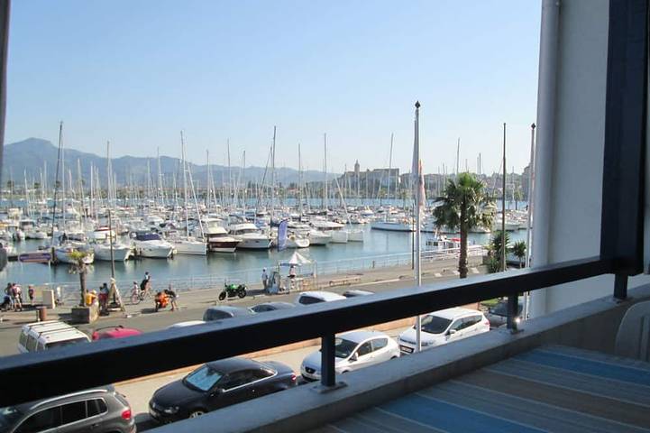 Gîte pour 4 personnes, avec balcon et piscine, animaux acceptés dans Thalassotherapie Serge Blanco Hendaye