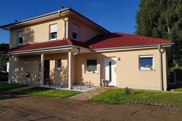 Ferienwohnung für 3 Personen, mit Terrasse und Garten in Ahlbeck