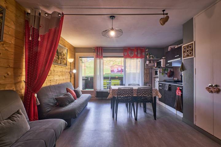 Gîte pour 4 personnes, avec Balcon dans Presle