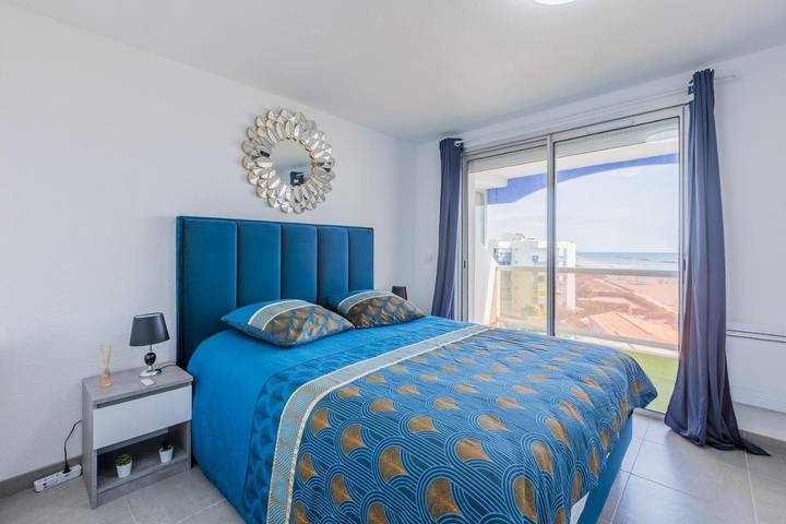 Gîte pour 4 personnes, avec terrasse et vue dans Port Saint Ange - 2