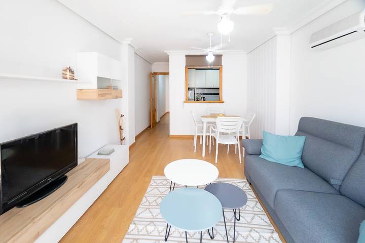 Ferienwohnung für 6 Personen, mit Balkon in Torrevieja - 4
