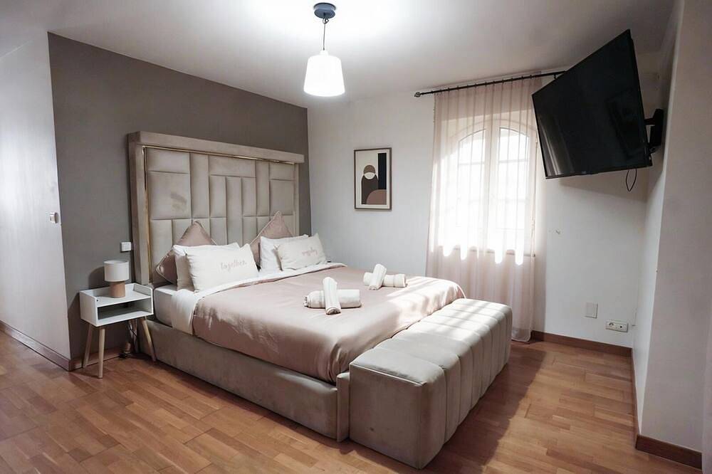 Villa Sweet Birds in Noisy-le-Grand, Seine-Saint-Denis