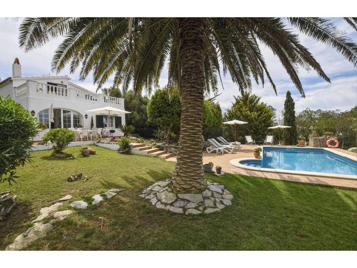 Location de vacances pour 6 personnes, avec jardin ainsi que piscine et terrasse à Alaior - 3