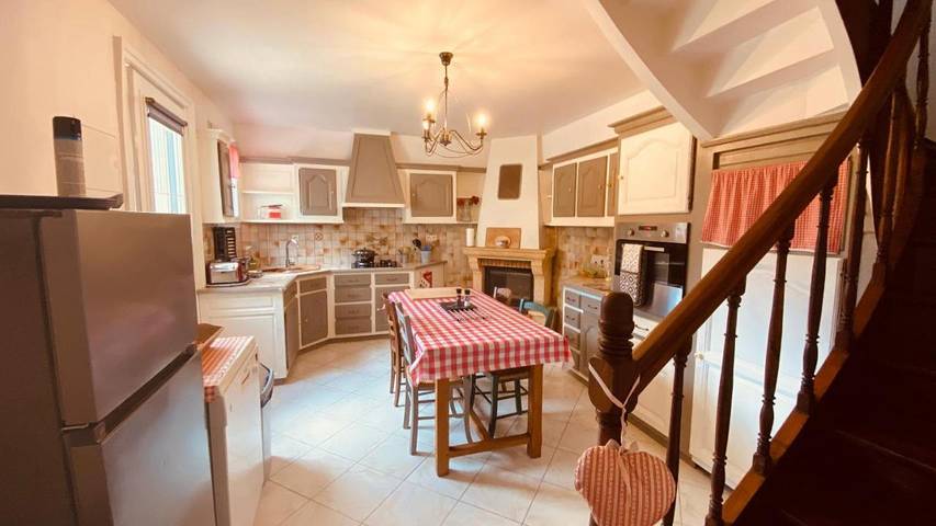 Location de vacances pour 3 personnes, avec vue ainsi que jardin et piscine à Ruffec - 3