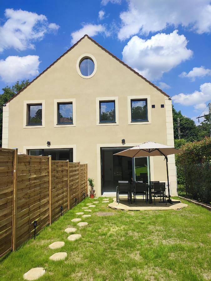 Location de vacances pour 6 personnes, avec jardin à Bièvres - 2