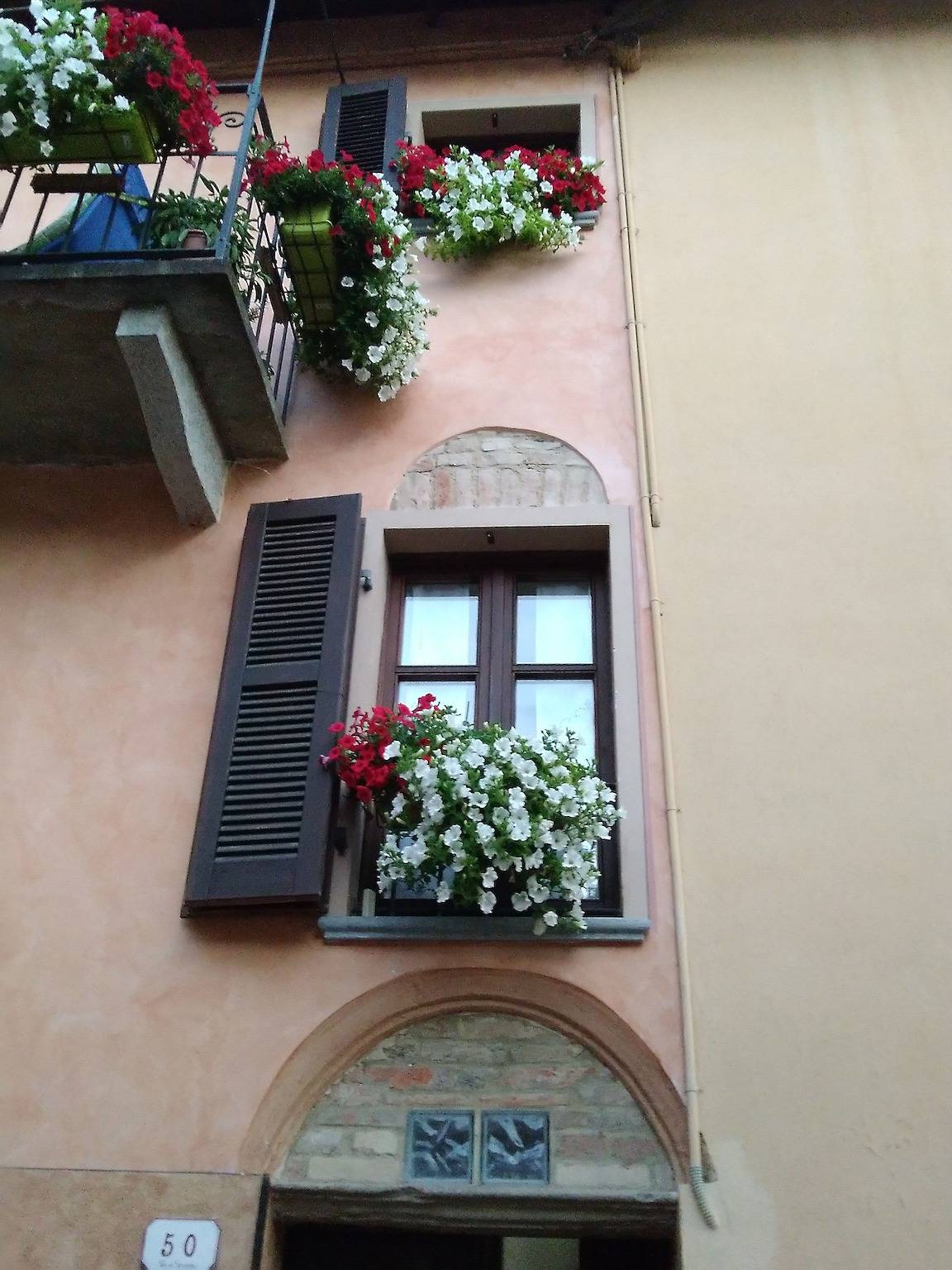 Antica Dimora soggiorno in Langa come a casa in La Morra, Langhe