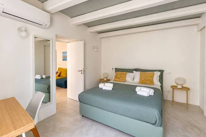 Entire apartment, Veronique  apartments two terrace sea view in Ortigia, Syracuse