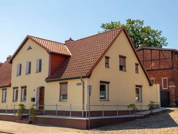 Ferienwohnung für 3 Personen, mit Terrasse und Garten in Wolgast