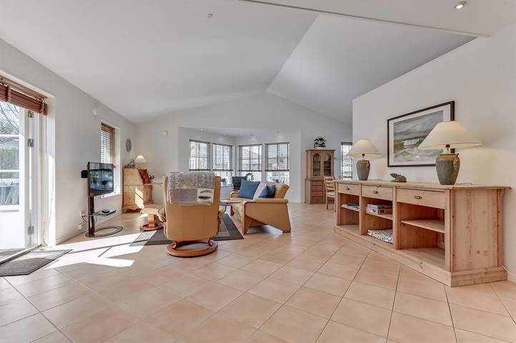 Ferienhaus für 6 Personen, mit Terrasse und Sauna in Blavand - 4