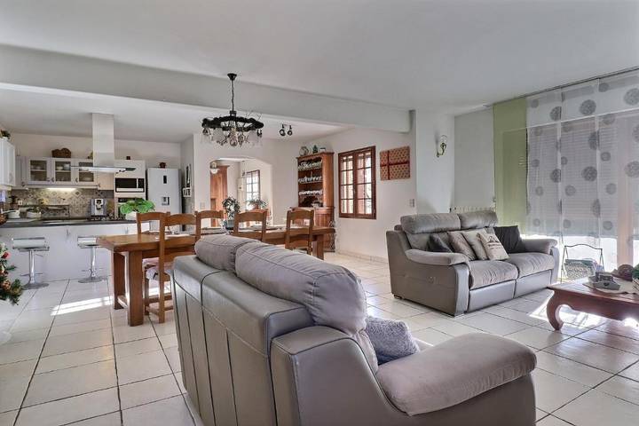 Location de vacances pour 13 personnes, avec jardin et vue à Sarrancolin - 3