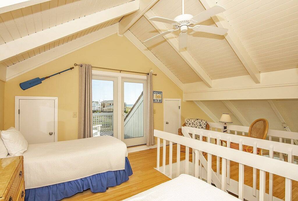 Ocean view villa with 2 decks and 2 golf carts; next door to Bhi Club in Cape Fear, Bald Head Island