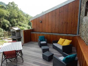 Gîte pour 4 personnes, avec jardin et terrasse à Illier-et-Laramade