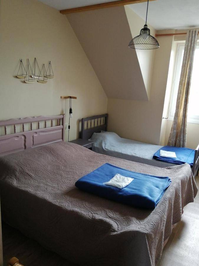 Two-Bedroom House in Mesnil-Roc'h, Région de Saint-Malo
