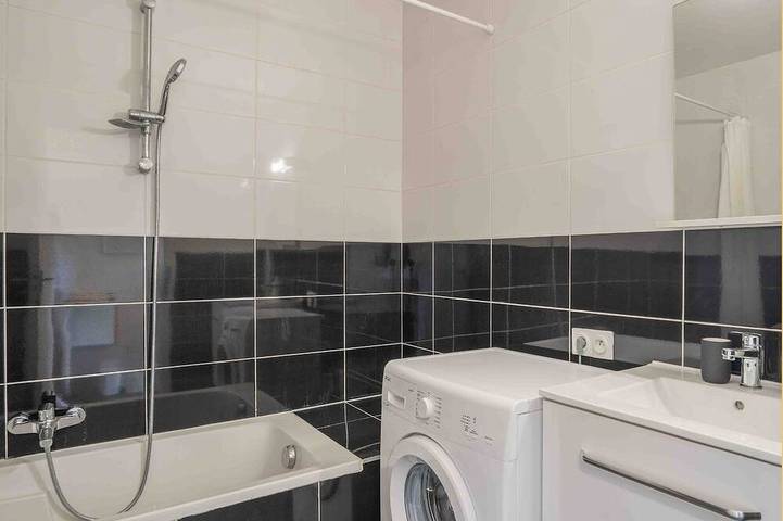 Apartamento entero, Chez Cécile I Studio I Annemasse in Annemasse, Región de Saint-Julien-en-Genevois