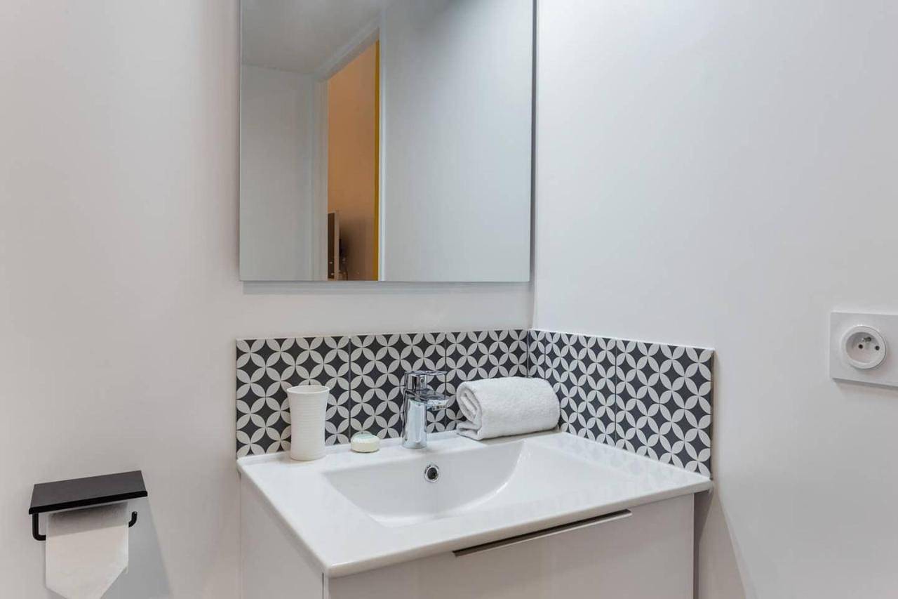 Appartement entier, Chic Saint-Germain-des-Prés Studio for 4 - Prime location in Paris, Île de France