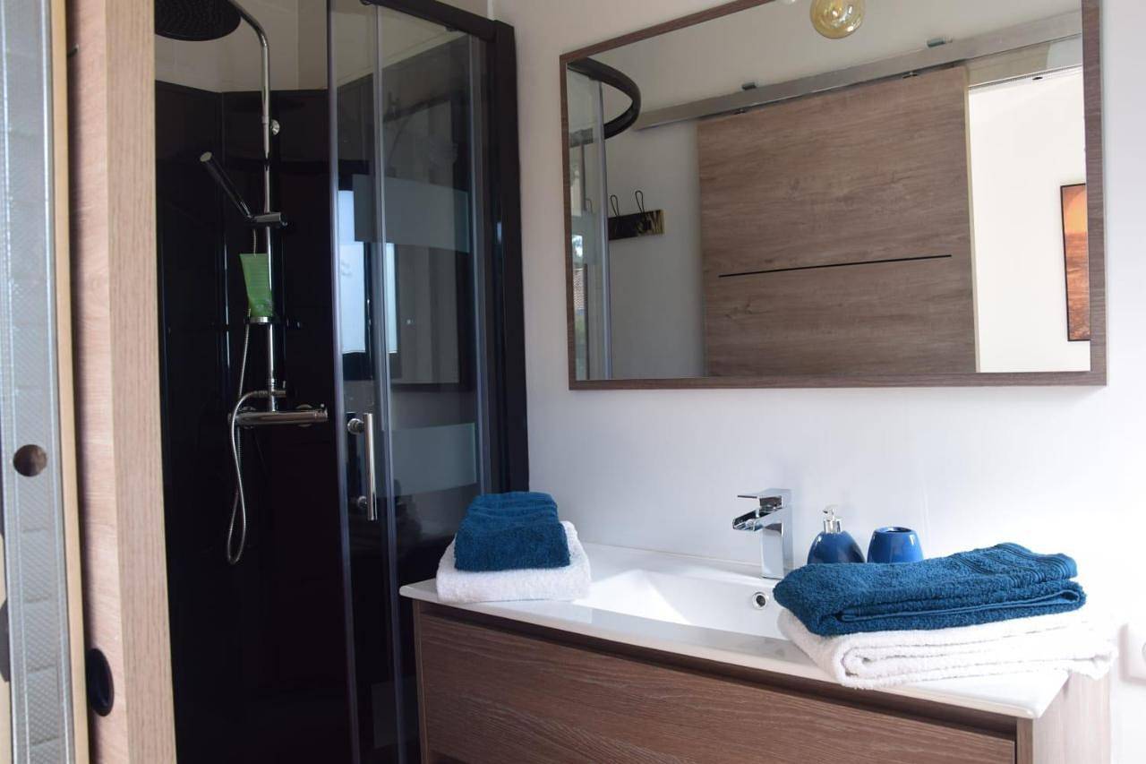 Double Room with Garden View in Lac de Lacanau, Lacanau