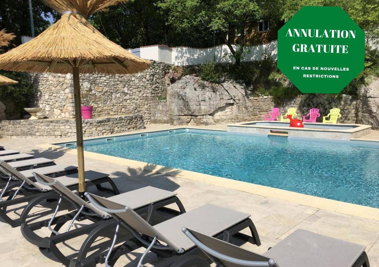 Camping Chalets Les Chênes Verts in Vogüé, Ardèche