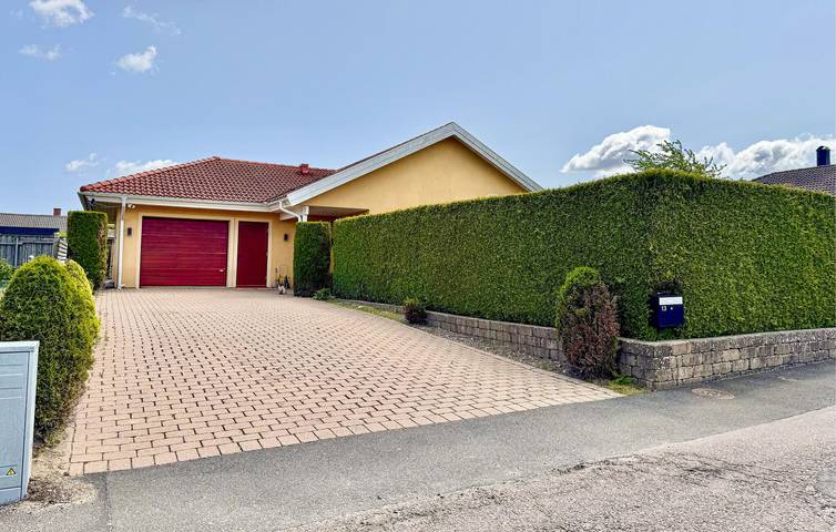 Ferienhaus für 6 Personen, mit Terrasse und Garten in Simrishamn