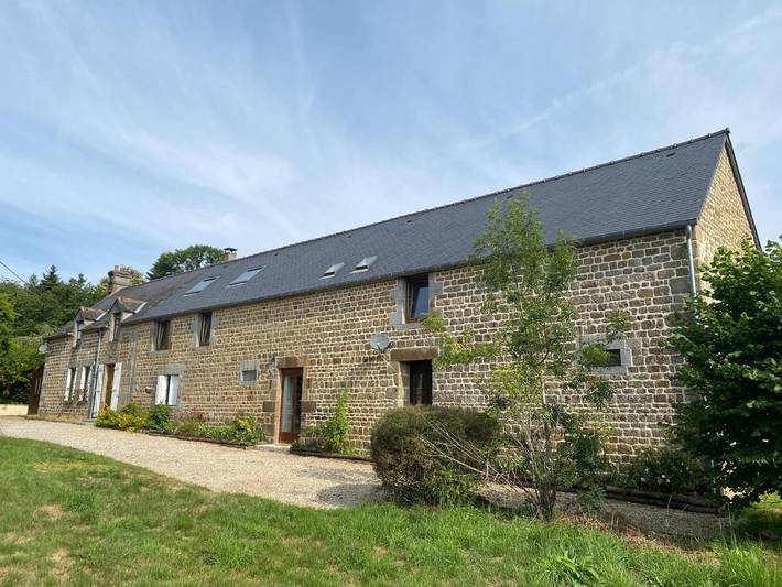Gîte pour 4 personnes, avec jardin à Beauvain