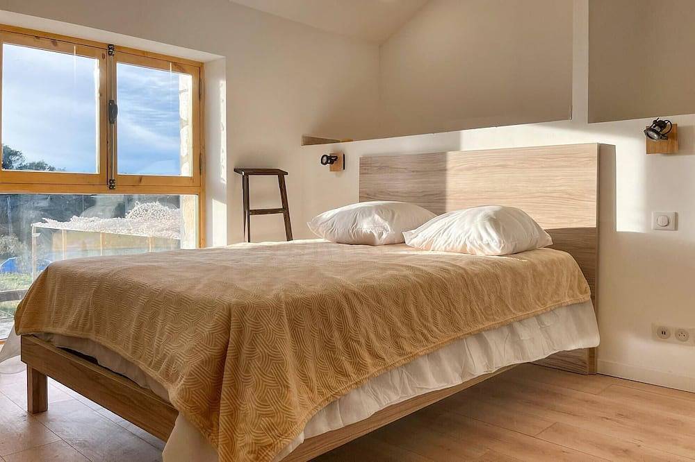 1 bedroom gorgeous home in Orgon in Orgon, Arles region