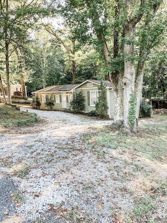 Vacation rental for 6 people, with hot tub in Lake Guntersville