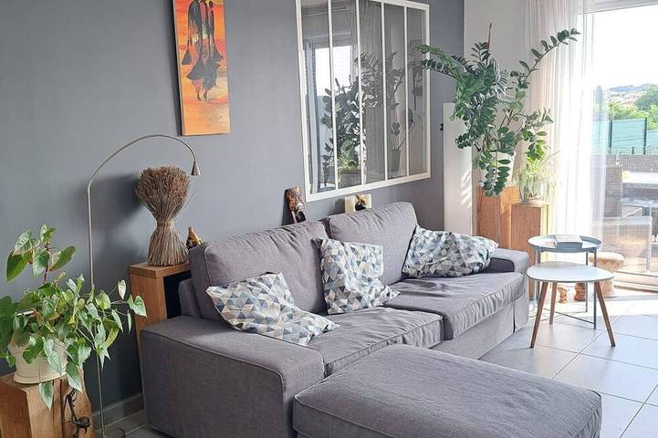 Single-storey detached house with unobstructed view, garden and above-ground pool in Montagnac, Mittelmeerküste (Frankreich)