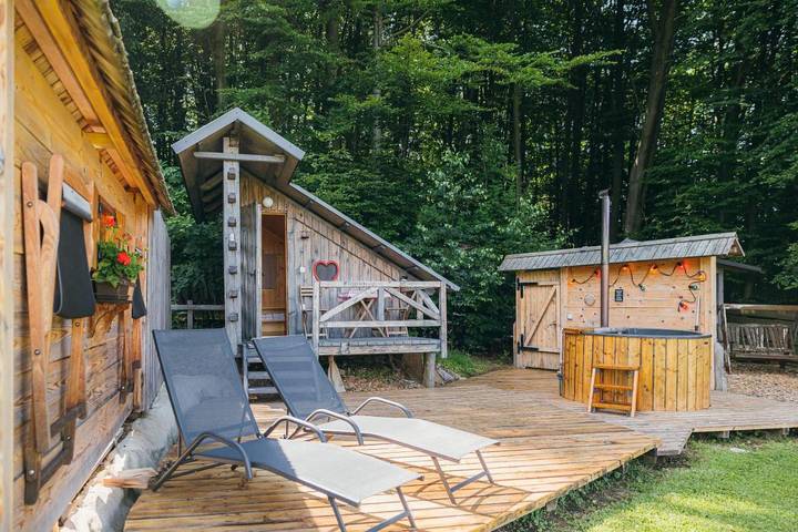 Camping per 2 persone, con Terrazza e Idromassaggio nonché Piscina e Panorama a Bled