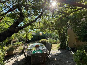 Location de vacances pour 6 personnes, avec jardin à Puyricard