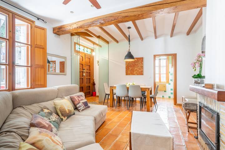 Casa rural para 6 personas, con balcón - 1