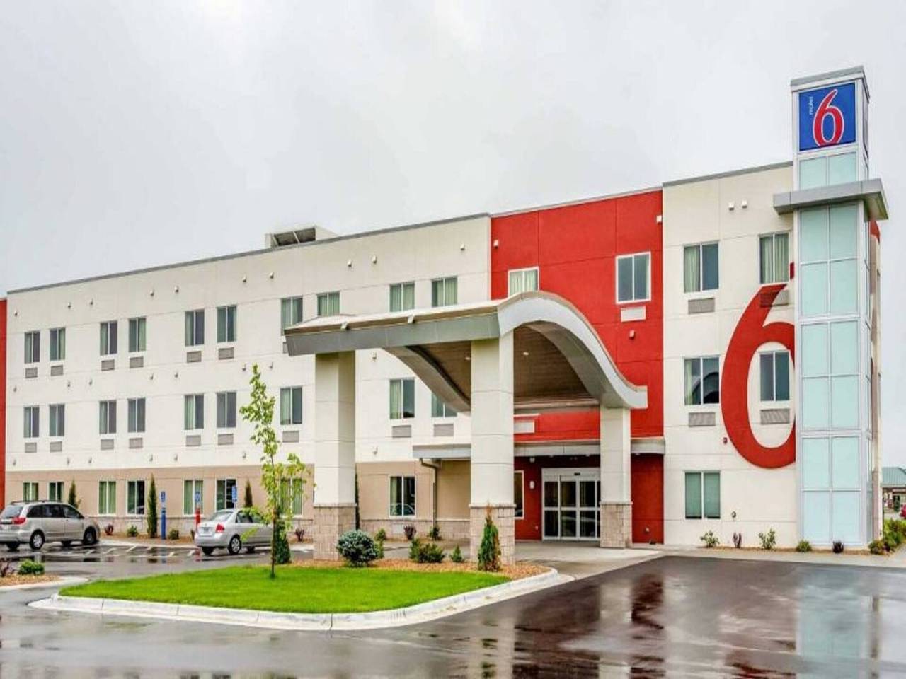 Motel 6 Mankato, Mn_1 Queen -bett | Nsmk, in Mankato, Blue Earth County