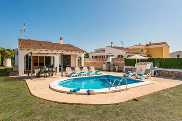 Villa in Cala Blanes, Ciutadella für 6 