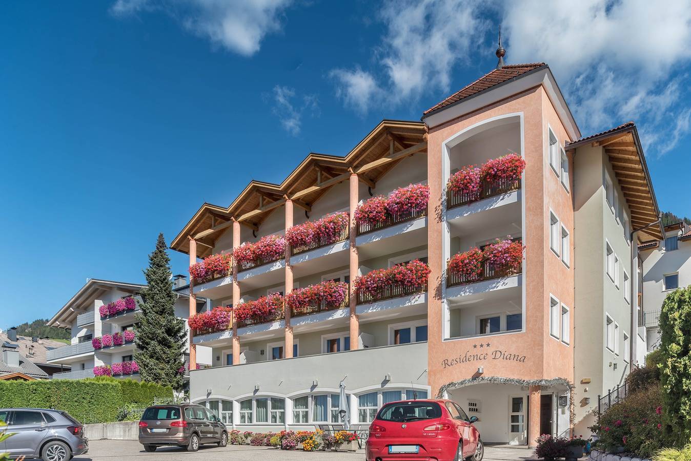 Ganze Wohnung, 'Residenz Diana Ferienwohnung 402' mit Bergblick und Wlan in Terenten, Dolomiti Superski
