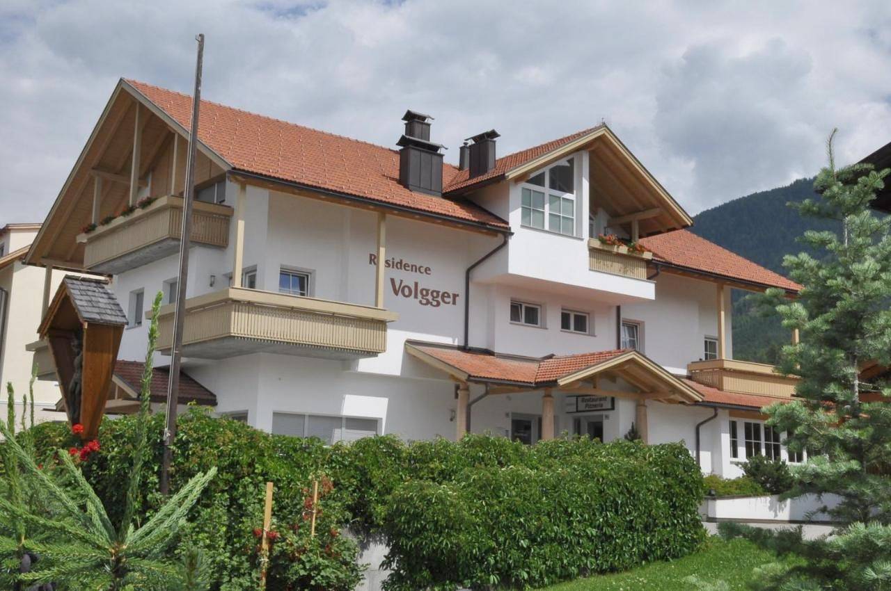 Ganze Wohnung, Apartment with Mountain View in Reischach Südtirol, Bruneck