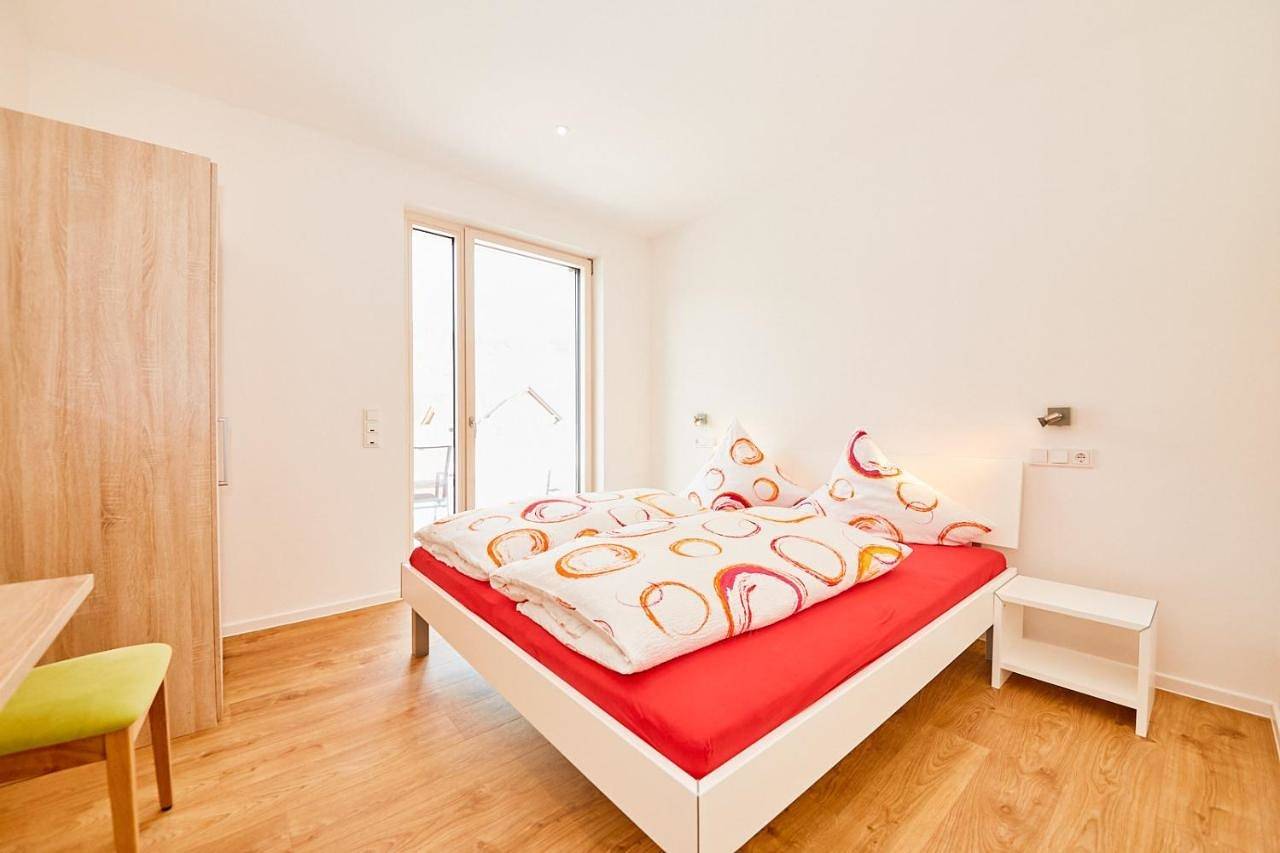 Small Double Room in Zeltingen-Rachtig, Bernkastel-Kues en Omgeving
