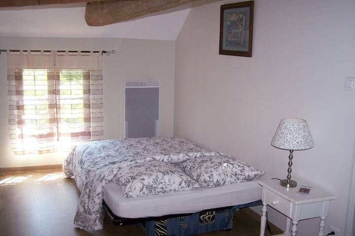 Location de vacances pour 4 personnes, avec jardin, animaux acceptés à Givry - 2