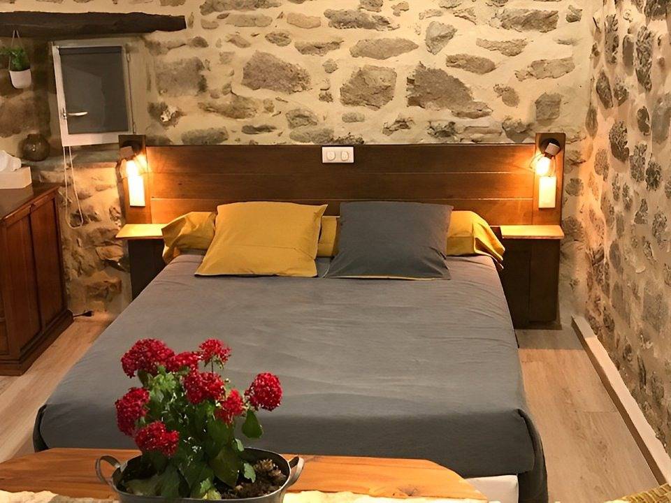 Chambre double - Chambre double avec jacuzzi in Chirols, Parc naturel régional des Monts d'Ardèche