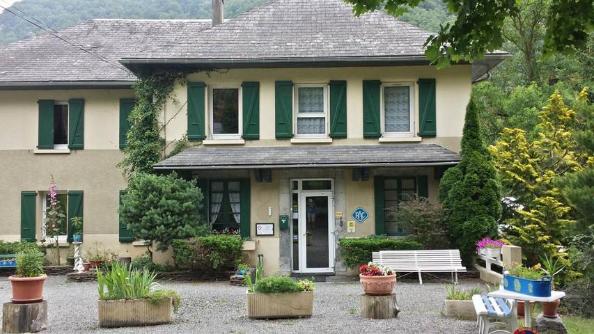 Hôtel pour 4 personnes, avec jardin et piscine à Cadéac - 3