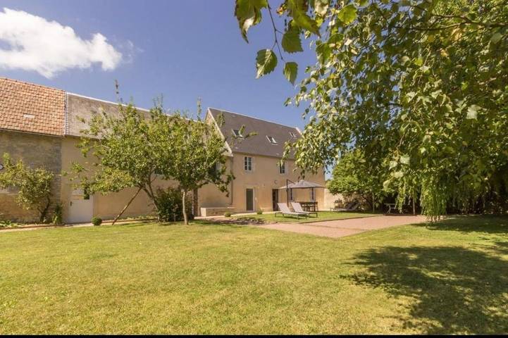 Location de vacances pour 9 personnes, avec jardin à Saint-Vigor-le-Grand